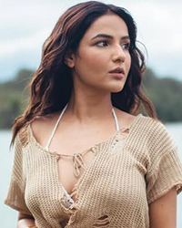 Jasmin Bhasin